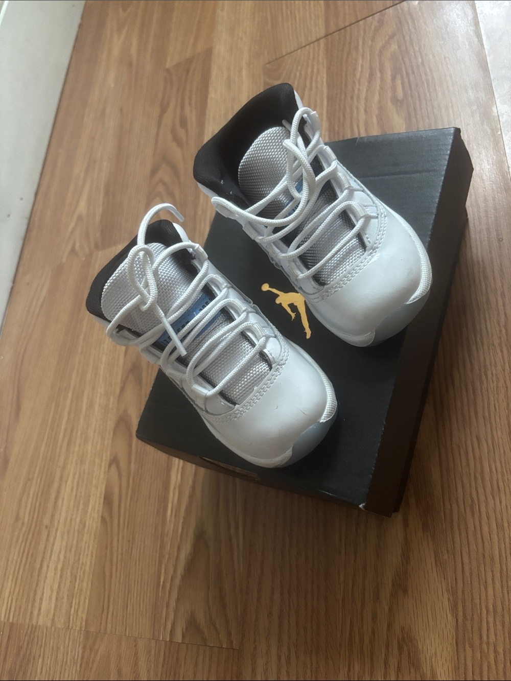 Kids-toddler 
Jordan 11 Retro TD